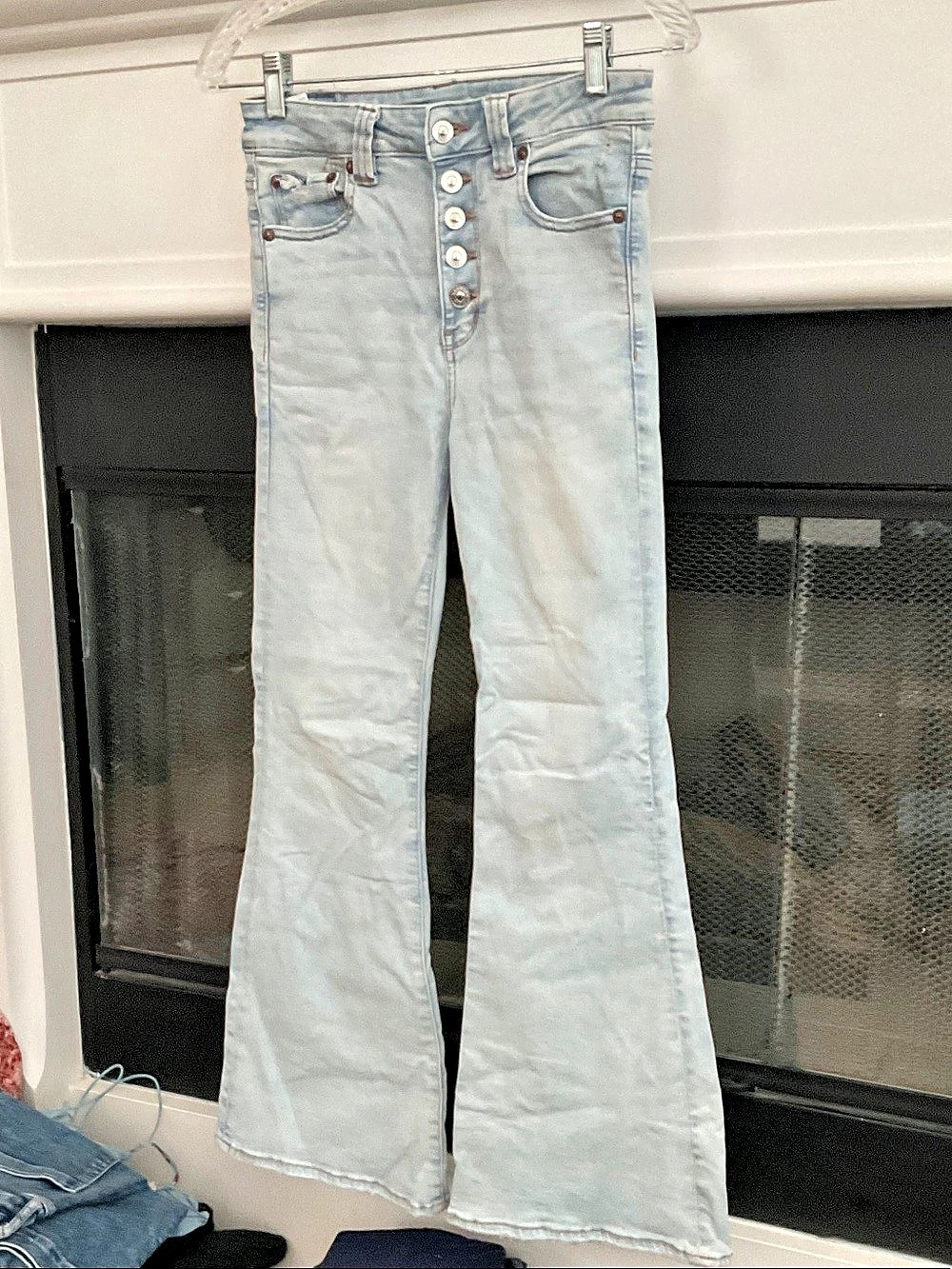 American Eagle AE Next Level Super High-Waisted Flare Jeans 4 Short
